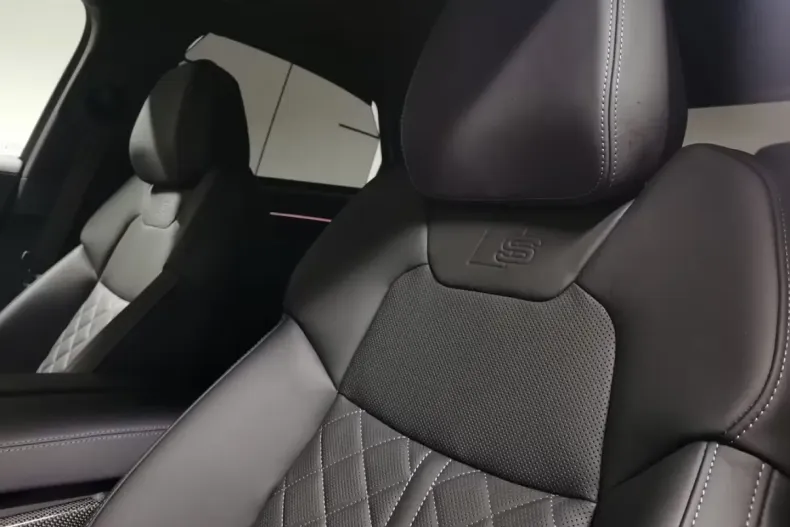 Audi A8 din 2026 cu 150 km - oferta AUD180771 - foto 17