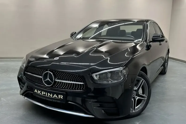 Mercedes-Benz E 300 din 2021 cu 71.000 km - oferta MER180778 - foto 1