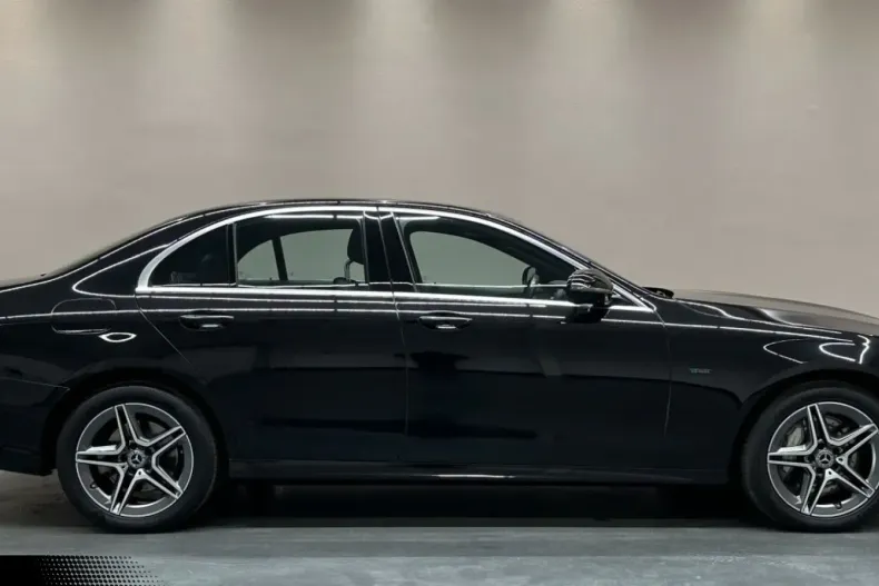 Mercedes-Benz E 300 din 2021 cu 71.000 km - oferta MER180778 - foto 6