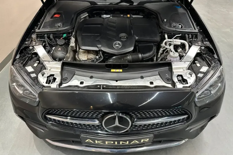 Mercedes-Benz E 300 din 2021 cu 71.000 km - oferta MER180778 - foto 7