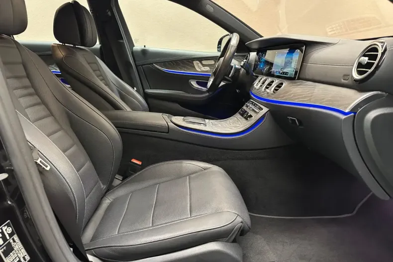 Mercedes-Benz E 300 din 2021 cu 71.000 km - oferta MER180778 - foto 19