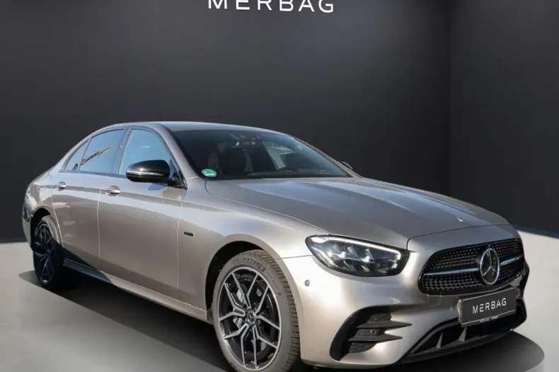 Mercedes-Benz E 300 din 2021 cu 74.143 km - oferta MER180781 - foto 1