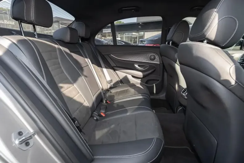 Mercedes-Benz E 300 din 2021 cu 74.143 km - oferta MER180781 - foto 12