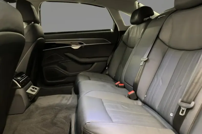 Audi A8 din 2024 cu 61.100 km - oferta AUD180783 - foto 8