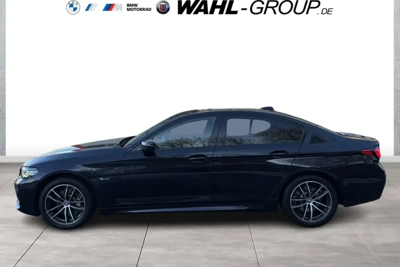 BMW 530 din 2022 cu 82.669 km - oferta BMW180788 - foto 3