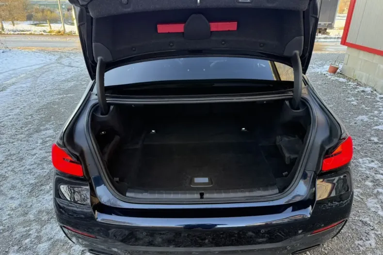 BMW 530 din 2022 cu 82.669 km - oferta BMW180788 - foto 23