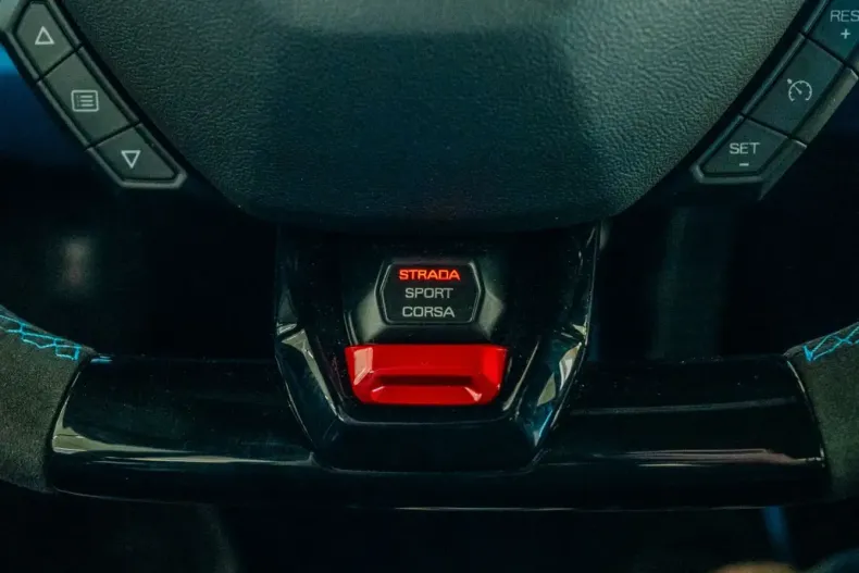 Lamborghini Huracán din 2024 cu 4.750 km - oferta LAM180798 - foto 17