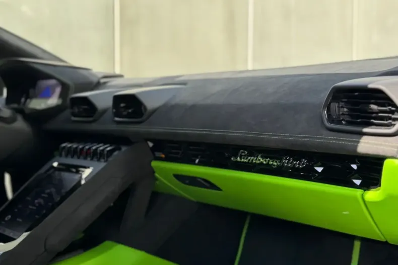 Lamborghini Huracán din 2024 cu 1.500 km - oferta LAM180799 - foto 16