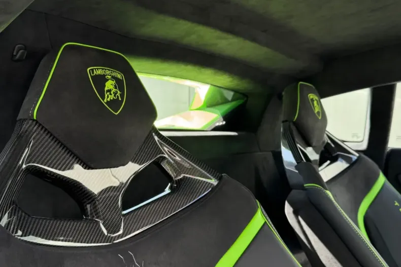 Lamborghini Huracán din 2024 cu 1.500 km - oferta LAM180799 - foto 18