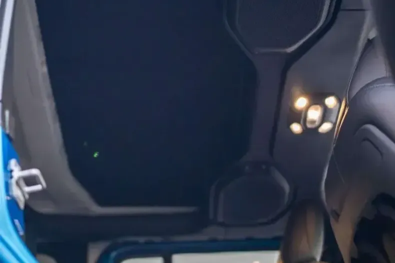 Jeep Wrangler din 2023 cu 25.080 km - oferta JEE180813 - foto 27