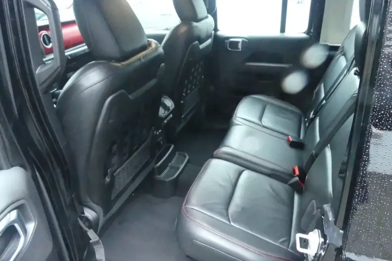 Jeep Wrangler din 2024 cu 7.770 km - oferta JEE180827 - foto 18