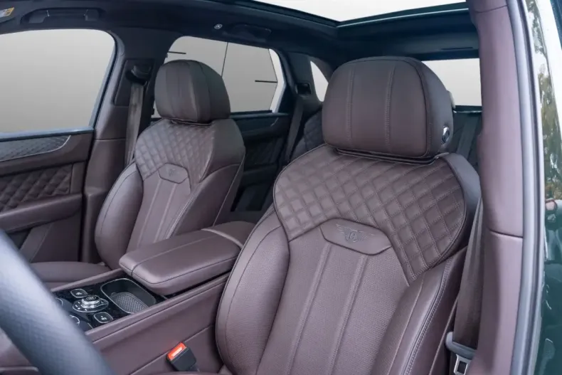 Bentley Bentayga din 2025 cu 4.500 km - oferta BEN180829 - foto 10