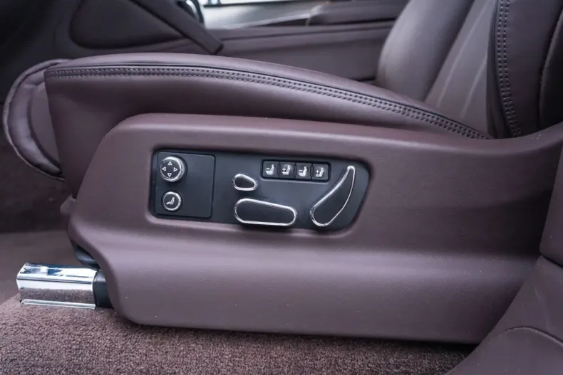 Bentley Bentayga din 2025 cu 4.500 km - oferta BEN180829 - foto 24