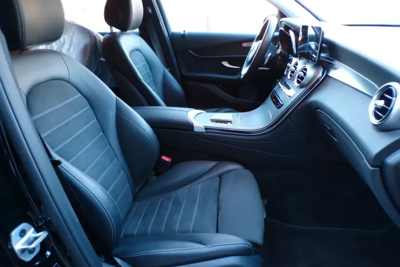 Mercedes-Benz GLC 300 din 2022 cu 76.122 km - oferta MER180834 - foto 8