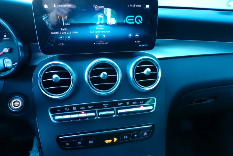 Mercedes-Benz GLC 300 din 2022 cu 76.122 km - oferta MER180834 - foto 25