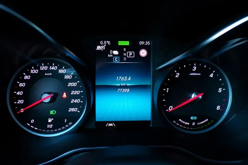 Mercedes-Benz GLC 300 din 2022 cu 76.122 km - oferta MER180834 - foto 27