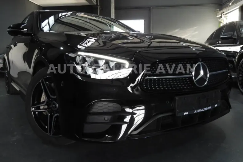 Mercedes-Benz E 300 din 2022 cu 104.788 km - oferta MER180835 - foto 1