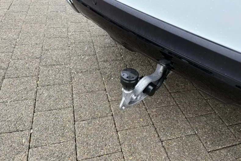 Mercedes-Benz GLE 300 din 2024 cu 15.526 km - oferta MER180851 - foto 11