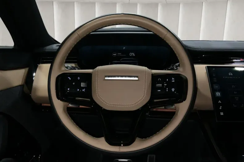 Land Rover Range Rover Sport din 2025 cu 10.196 km - oferta LAN180853 - foto 9