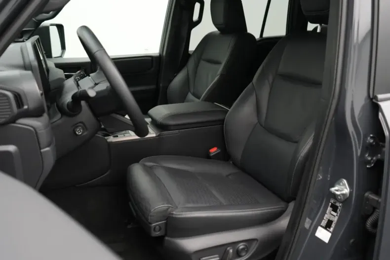 Toyota Land Cruiser din 2024 cu 29.338 km - oferta TOY180858 - foto 6