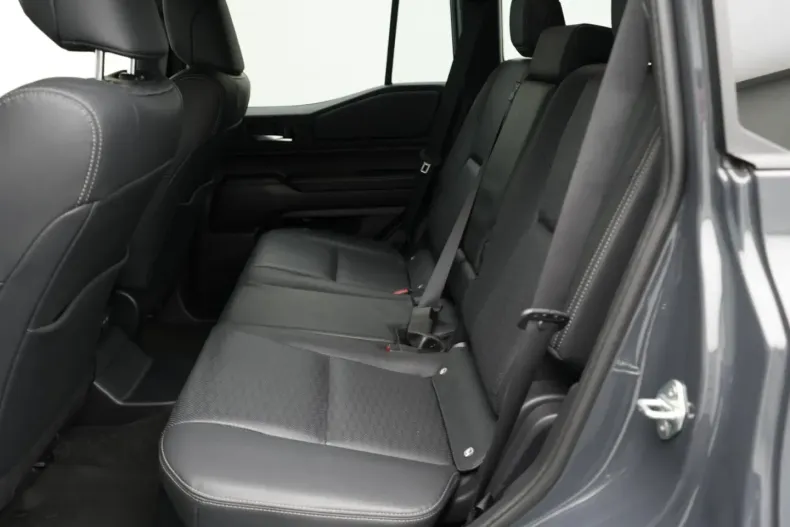 Toyota Land Cruiser din 2024 cu 29.338 km - oferta TOY180858 - foto 7