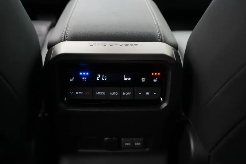 Toyota Land Cruiser din 2024 cu 29.338 km - oferta TOY180858 - foto 20