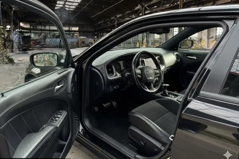 Dodge Charger din 2022 cu 58.700 km - oferta DOD180860 - foto 7