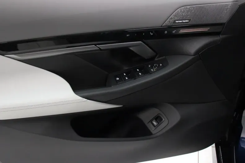 BMW 520 din 2024 cu 22.300 km - oferta BMW180862 - foto 11