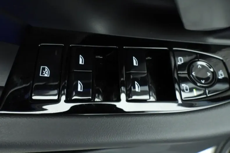 BMW 530 din 2025 cu 28.000 km - oferta BMW180880 - foto 23