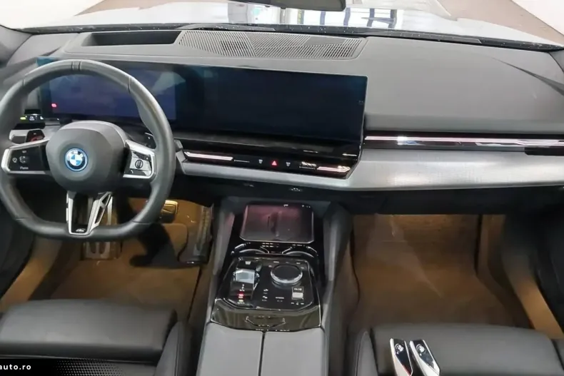 BMW 530 din 2024 cu 24.347 km - oferta BMW180883 - foto 11