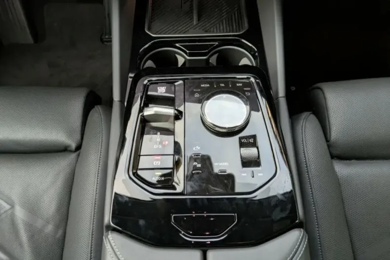 BMW 530 din 2024 cu 34.641 km - oferta BMW180884 - foto 10