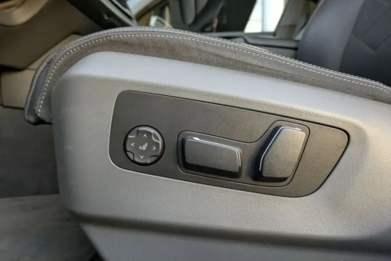 BMW 530 din 2024 cu 34.641 km - oferta BMW180884 - foto 13