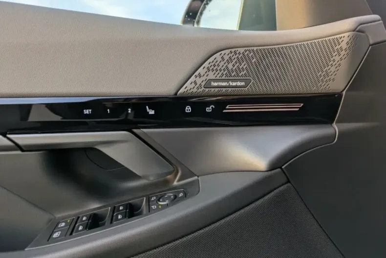 BMW 530 din 2024 cu 34.641 km - oferta BMW180884 - foto 14