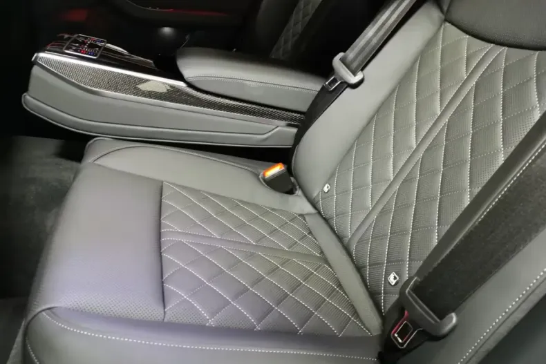 Audi A8 din 2026 cu 150 km - oferta AUD180886 - foto 17