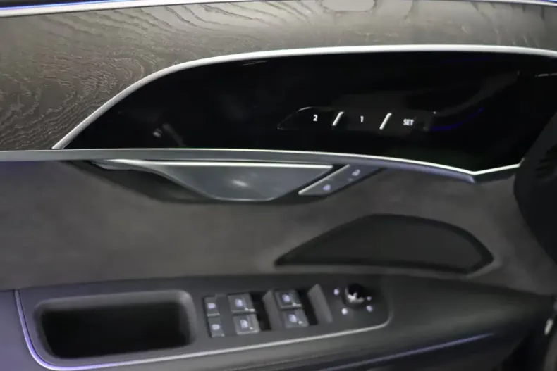 Audi A8 din 2024 cu 27.123 km - oferta AUD180887 - foto 15