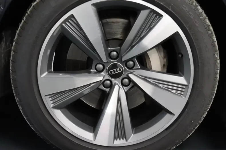 Audi A8 din 2024 cu 27.123 km - oferta AUD180887 - foto 18