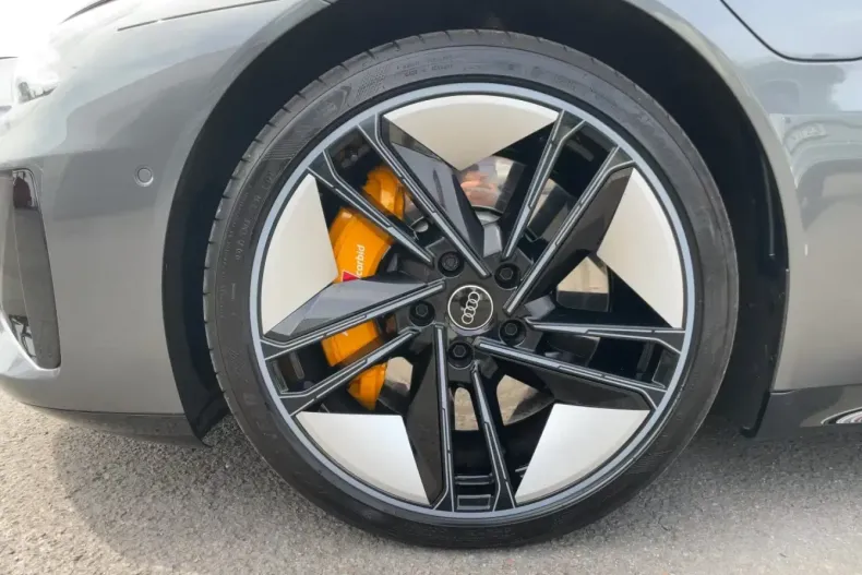 Audi e-tron GT din 2024 cu 9.650 km - oferta AUD180888 - foto 17