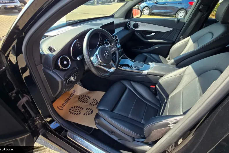 Mercedes-Benz GLC 200 din 2022 cu 32.656 km - oferta MER180890 - foto 9