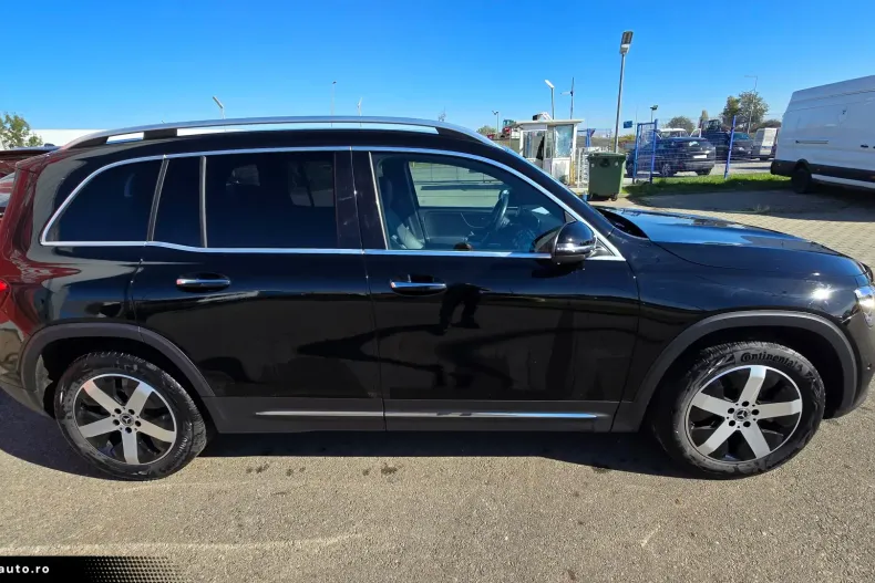 Mercedes-Benz GLB 200 din 2023 cu 27.117 km - oferta MER180892 - foto 2