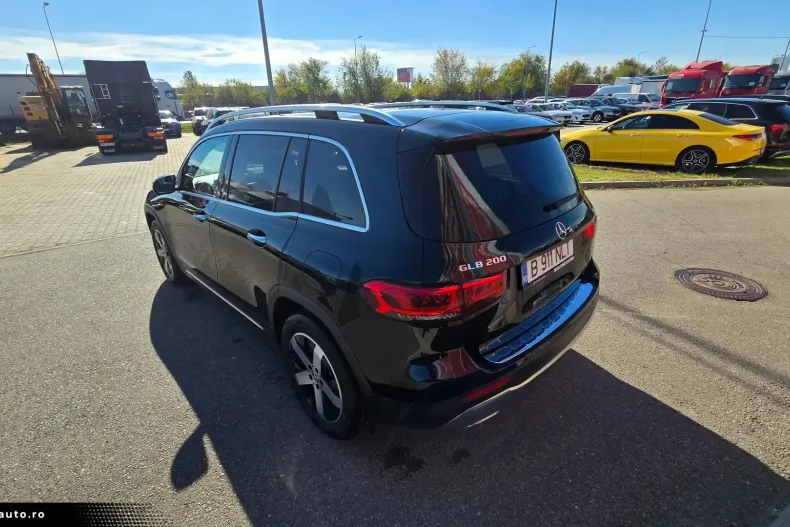 Mercedes-Benz GLB 200 din 2023 cu 27.117 km - oferta MER180892 - foto 5