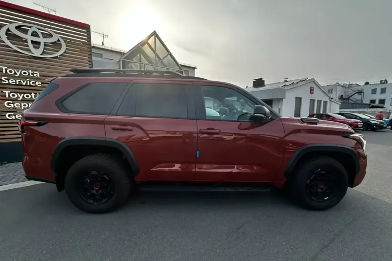 Toyota Sequoia din 2024 cu 1.000 km - oferta TOY180896 - foto 6