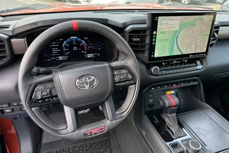 Toyota Sequoia din 2024 cu 1.000 km - oferta TOY180896 - foto 14