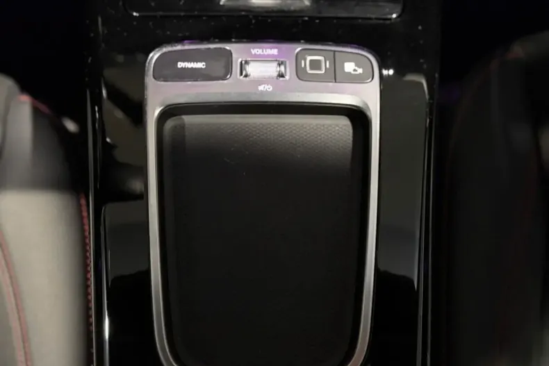 Mercedes-Benz CLA 220 din 2024 cu 24.000 km - oferta MER180897 - foto 18