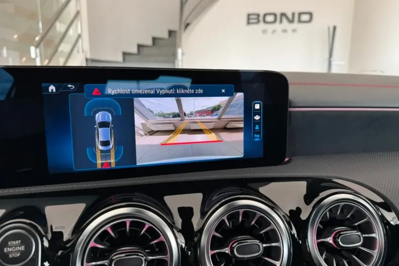 Mercedes-Benz CLA 200 din 2024 cu 12.000 km - oferta MER180898 - foto 16