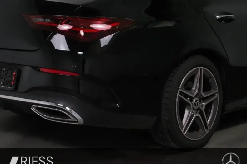 Mercedes-Benz CLA 220 din 2024 cu 20.846 km - oferta MER180899 - foto 4