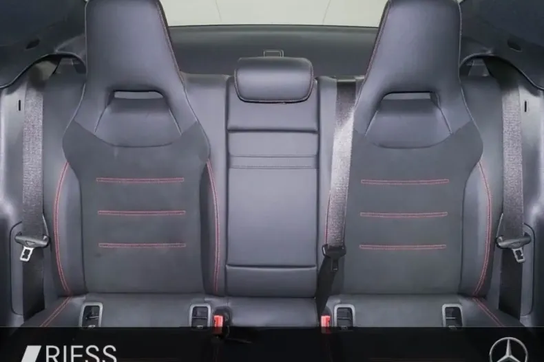 Mercedes-Benz CLA 220 din 2024 cu 20.846 km - oferta MER180899 - foto 8