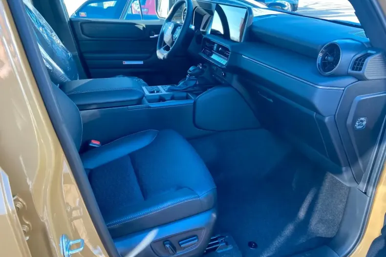 Toyota Land Cruiser din 2025 cu 250 km - oferta TOY180900 - foto 8