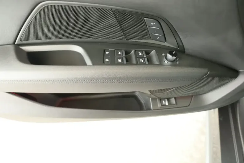 Audi e-tron GT din 2022 cu 21.605 km - oferta AUD180901 - foto 15