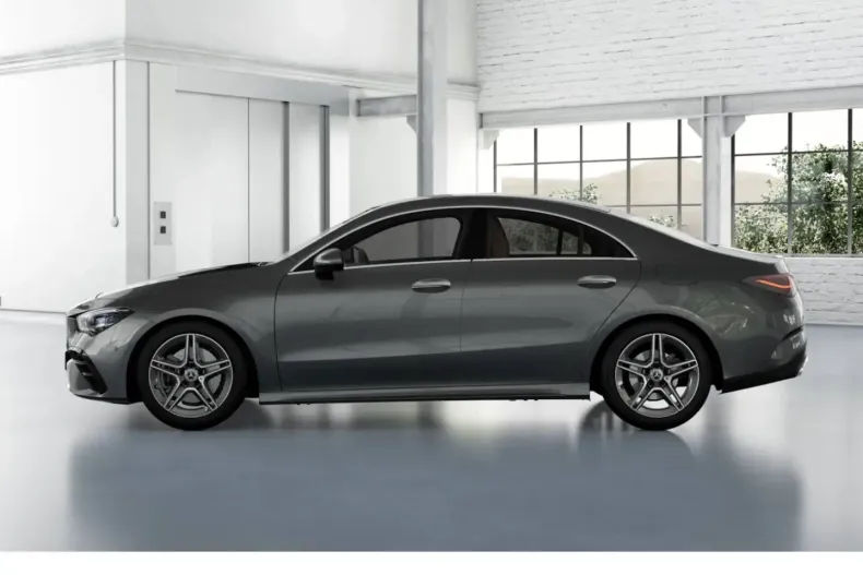 Mercedes-Benz CLA 220 din 2024 cu 22.055 km - oferta MER180903 - foto 3