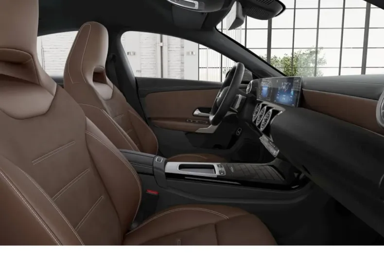 Mercedes-Benz CLA 220 din 2024 cu 22.055 km - oferta MER180903 - foto 7